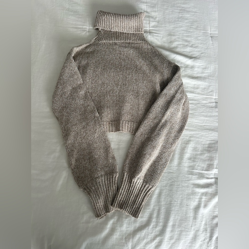 ALL THE WAYS Cropped Sweater